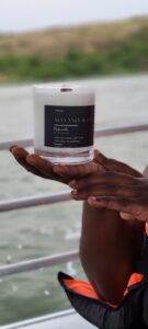 ENGLISH PEAR & FREESIA